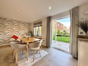 Photo 11- click for photo gallery